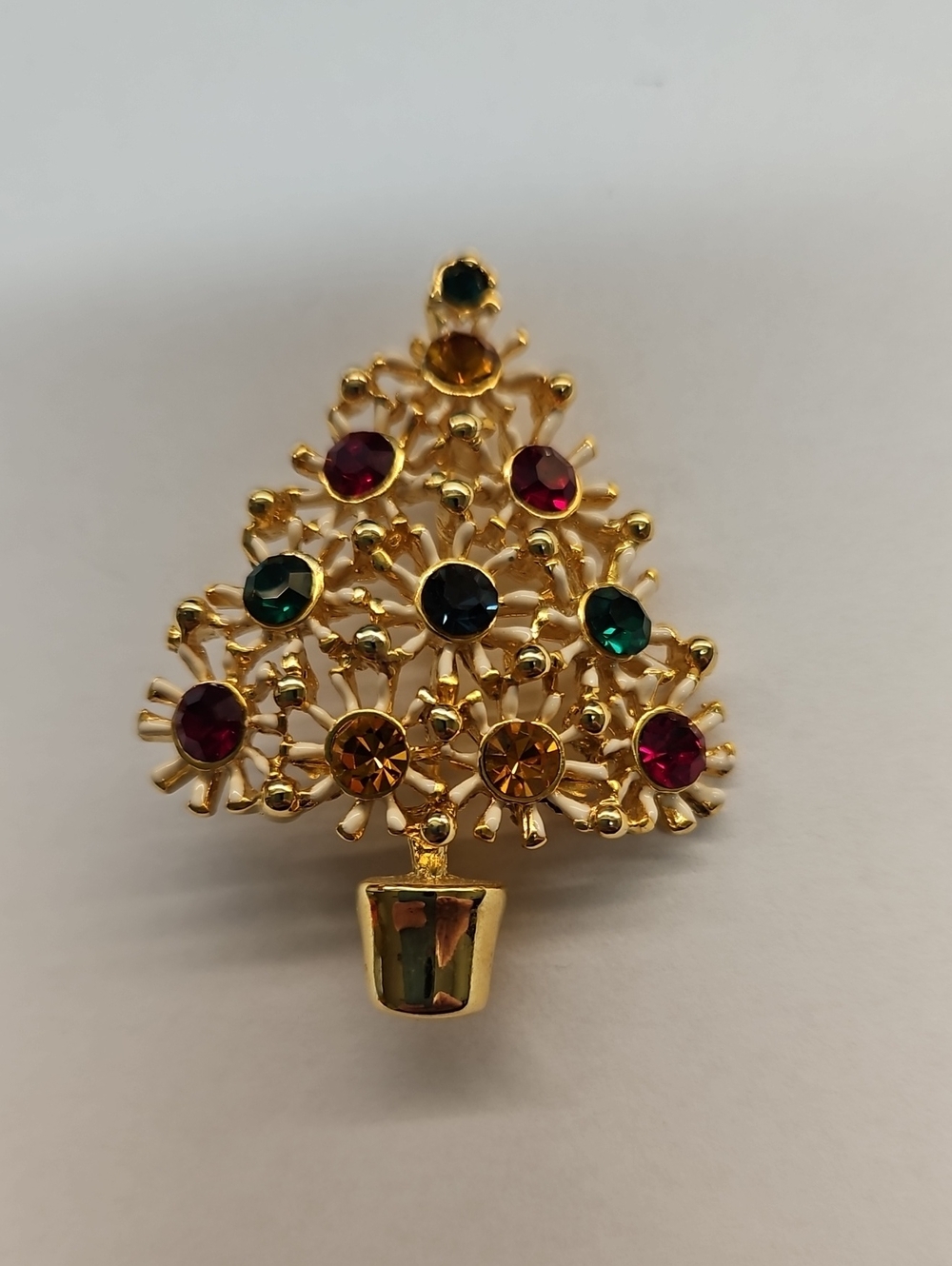 Christmas Tree Brooch Gold Tone With Multi-colored Stone For Festive Look